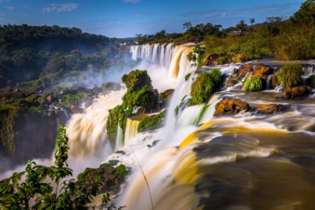 Amazing Argentina. Glaciares, cataratas, quebradas y viñedos