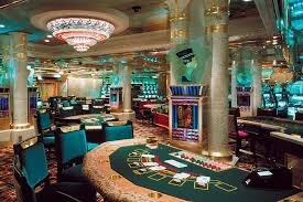 CELEBRITY-INFINITY-CASINO-1